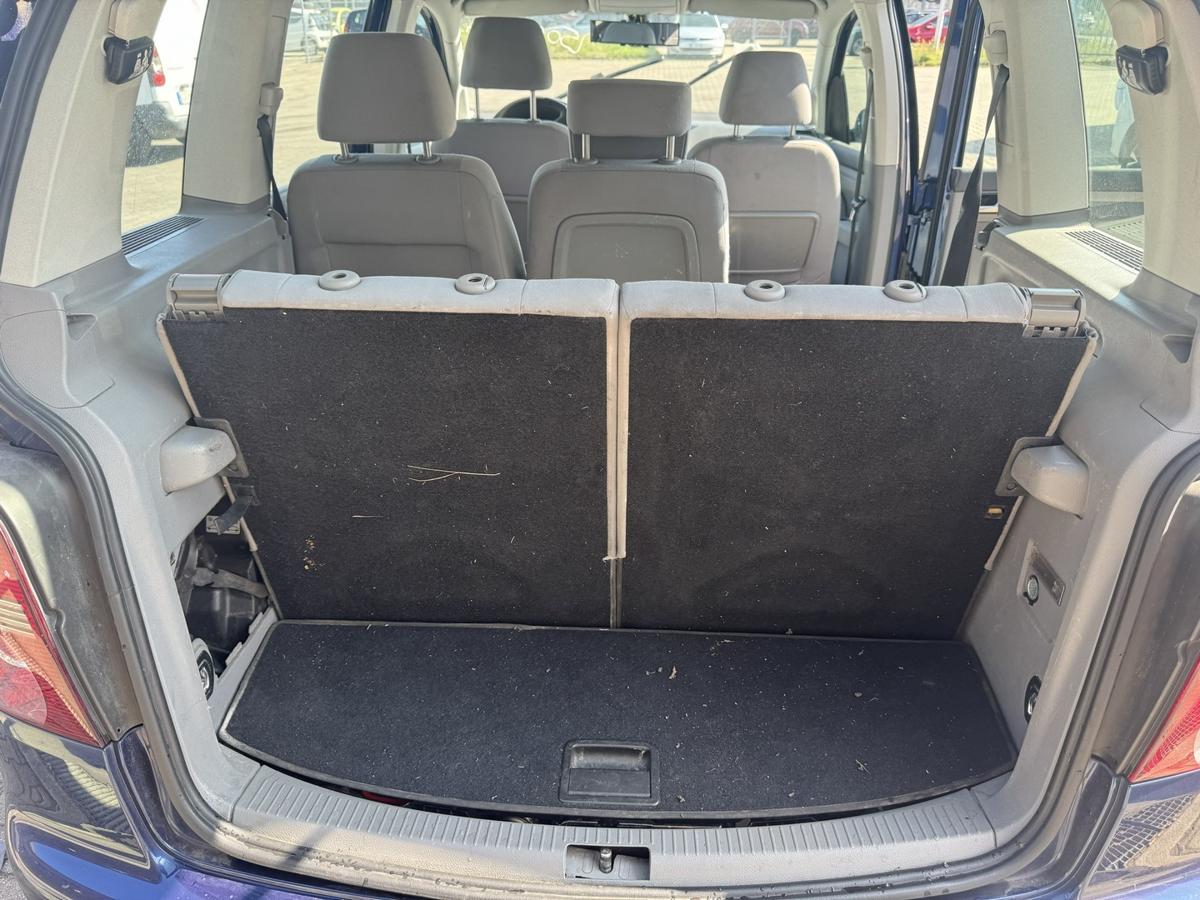 VW Touran 1T original Umbausatz Klappsitze 7 Sitzer mit Seitenverkleidung Bj.2009